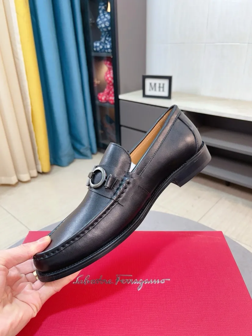 Men's men's shoes 💰458🌹🌹 (Niuli) [Ferragamo] Ferragamo's latest men's business leather shoes 🇨🇳Official website original 1:1 molding 💯The first layer is made of imported cowhide from Italy ➕Luxurious cowhide lining, soft and comfortable 🌴High-end atmosphere, the first choice for men with high taste🍍38-44 45 can be customized
